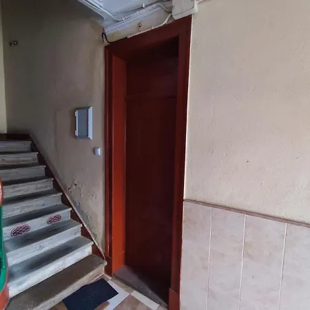 Lisbon, Renewed T1 With Pateo Near Martires Da Patria Apartment Lisbon
