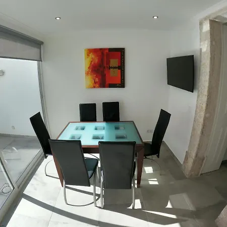 Apartment Lisbon, Renewed T1 With Pateo Near Martires Da Patria Lisbon