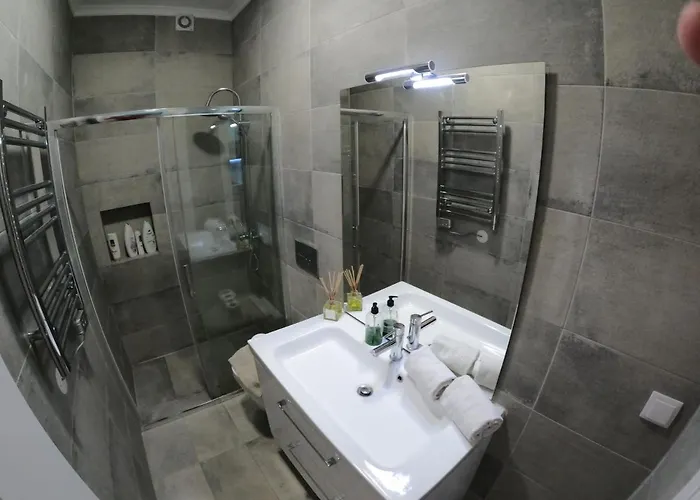 Appartement Lisbon, Renewed T1 With Pateo Near Martires Da Patria *